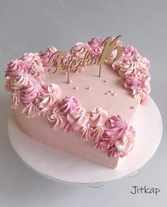 cute Valentines Day cake Idea 7