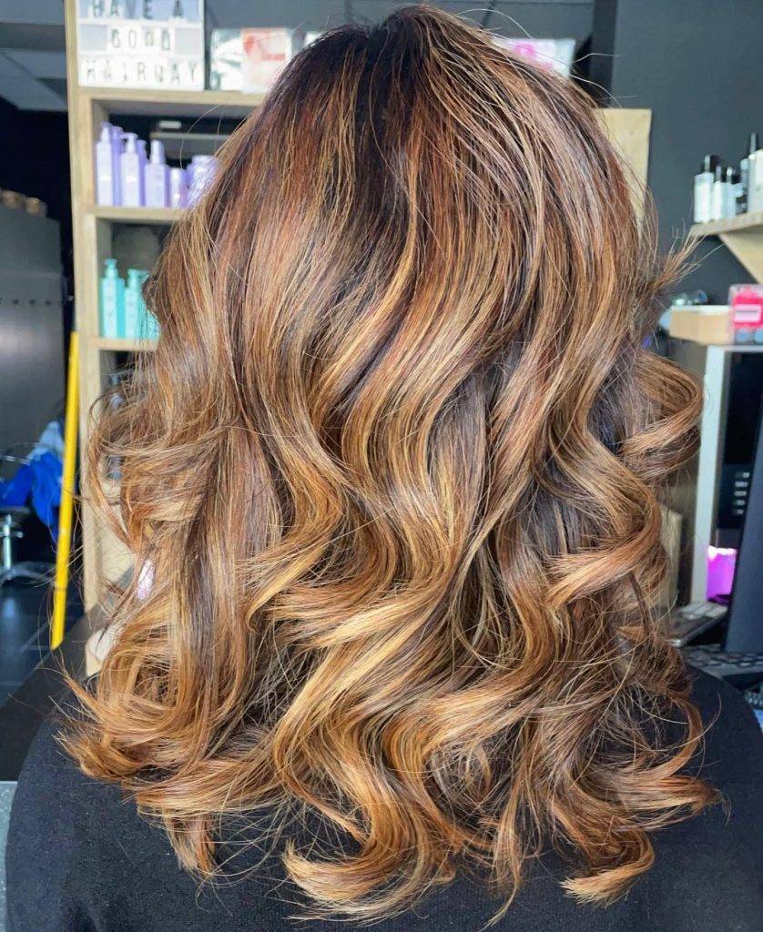 Caramel Hair Color 119 Caramel blonde hair color | Caramel hair color with highlights | Caramel hair with highlights Caramel Hair Color for Women