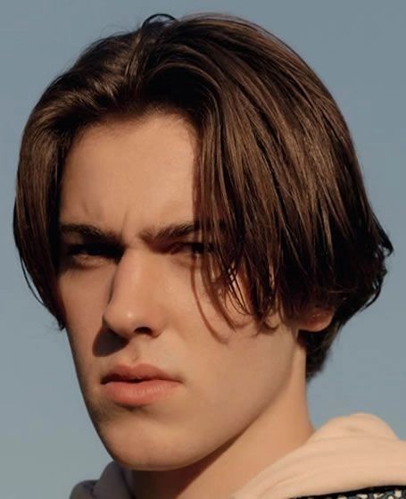 Ceter Parted Hairstyles for Men 24 hairstyles for boys with short hair | Long middle part hair Male | medium hair men styles Center Parted Hairstyles for Men