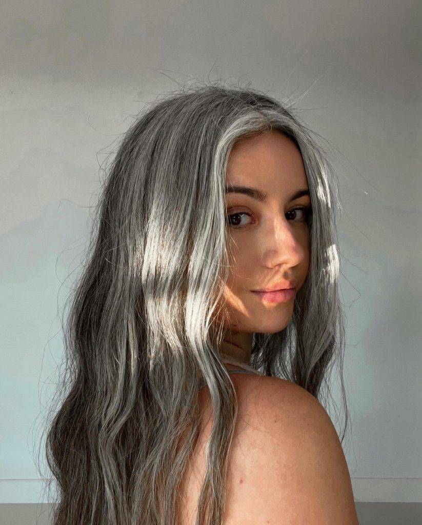 Grey Hair Color 17 Ash gray hair Color | Ash gray hair color for Women | Gray hair color for Women Grey Hair Color Ideas