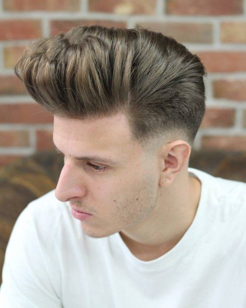 Pompadour hairstyle 1 Long pompadour hairstyle | Messy pompadour | old hairstyles name Pompadour Hairstyles