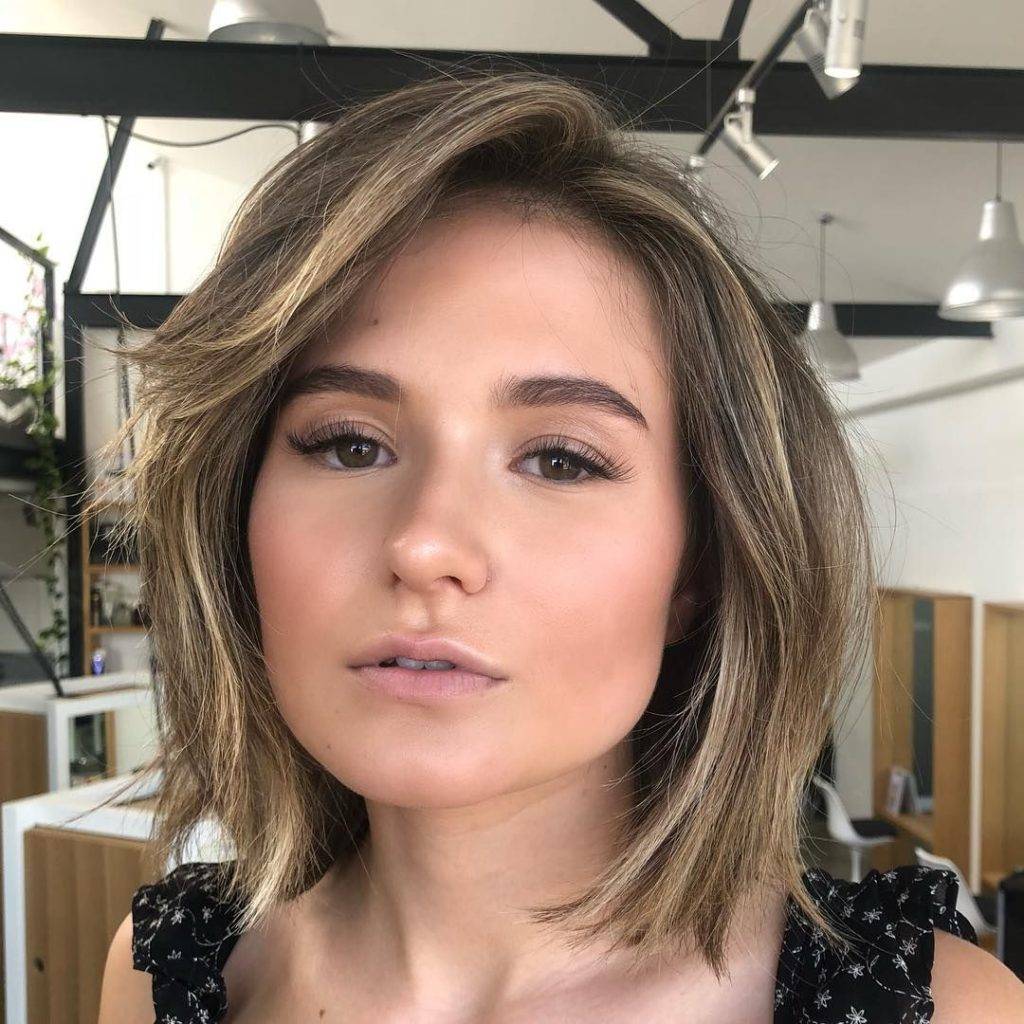 Short Hairstyle for Square faces 1 Haircut for square face female | Haircuts for square face female Indian | Short hairstyles for square faces and fine hair Short Hairstyles for Square Face