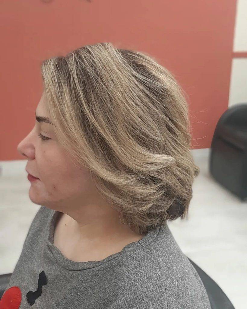 Short Layered Hairstyle 87 haircuts fir thick hair | Medium short Hairstyles | Medium short layered hairstyles Short Layered Hairstyles