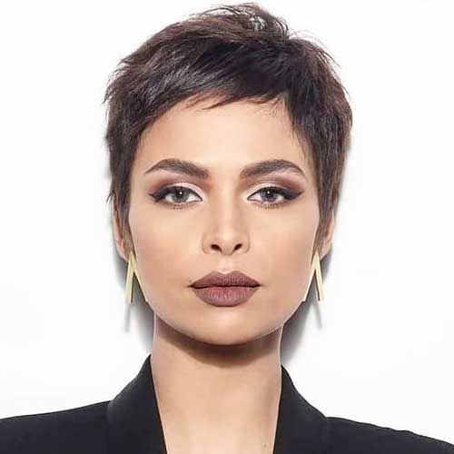 Short hairstyles for Round Face 2 Short hair for round face Asian | Short hairstyles for fat faces and double chins | Short hairstyles for round faces and thin hair Short Hairstyles for Round Face Women