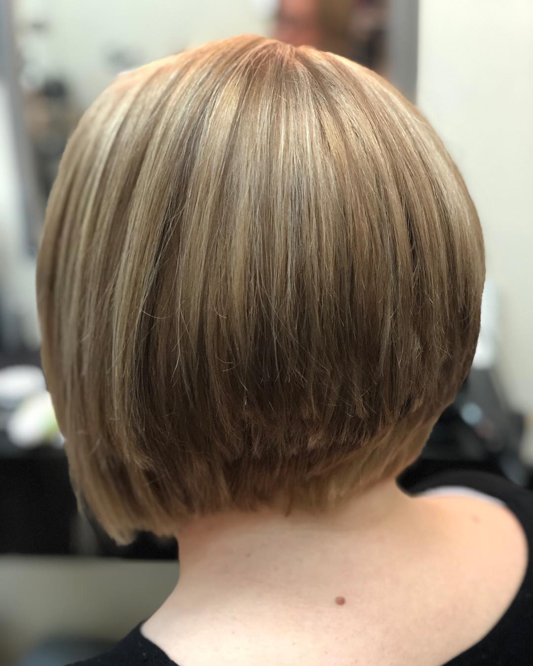 Stacked Bob 107 Long stacked bob | Medium length stacked bob | Pictures of stacked bob haircuts front and back Stacked Bob Hairstyles for Women