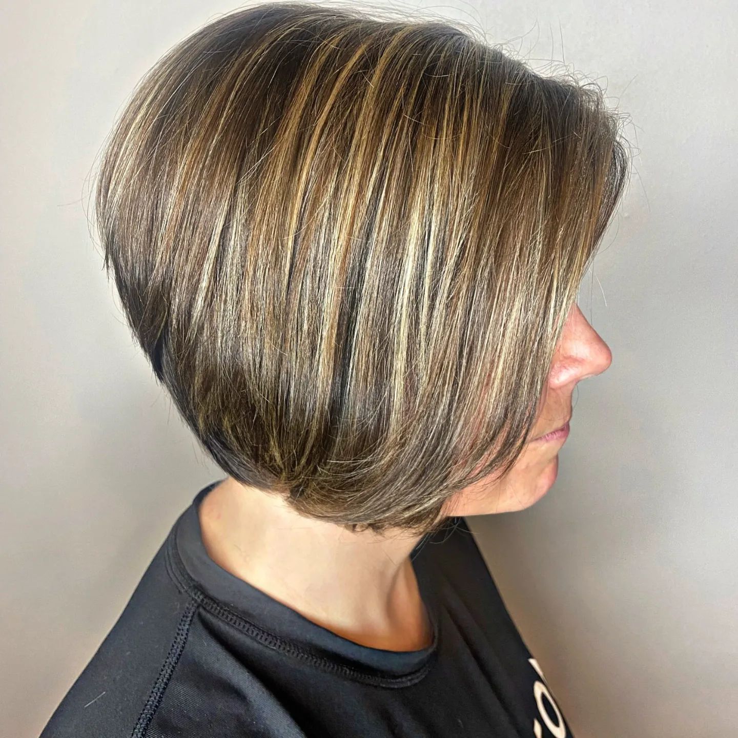 Stacked Bob 98 Long stacked bob | Medium length stacked bob | Pictures of stacked bob haircuts front and back Stacked Bob Hairstyles for Women