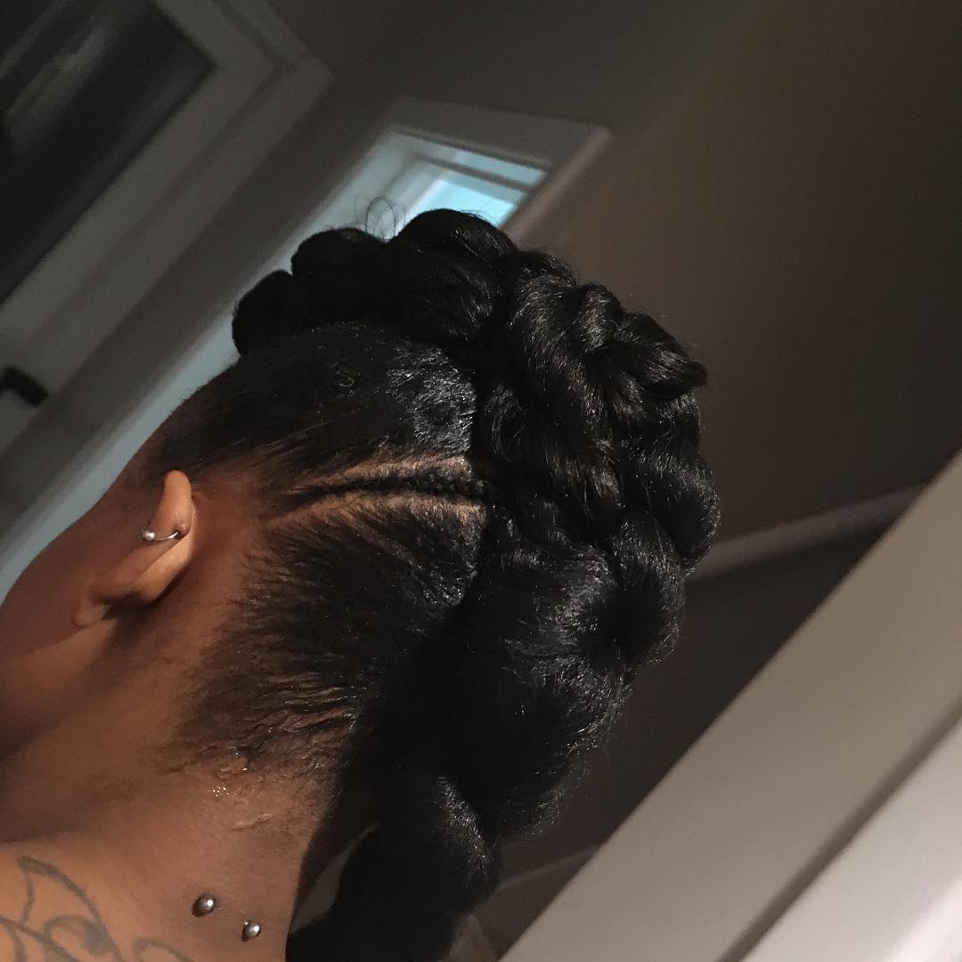 Updo Hairstyle for Black women 15 Black hair updo styles pictures | Black updo hairstyles with curls | black woman braids Updo Hairstyles for Black Women