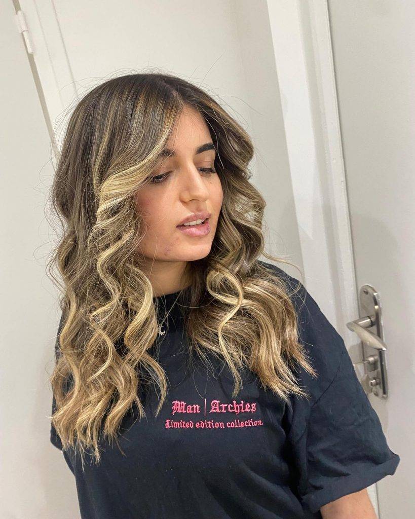 straight ombre hairstyle 128 Dark Brown to light brown ombre straight hair | Image of Pictures of ombre colors Pictures of ombre colors | Ombre hair straight medium length Straight Ombre Hairstyles