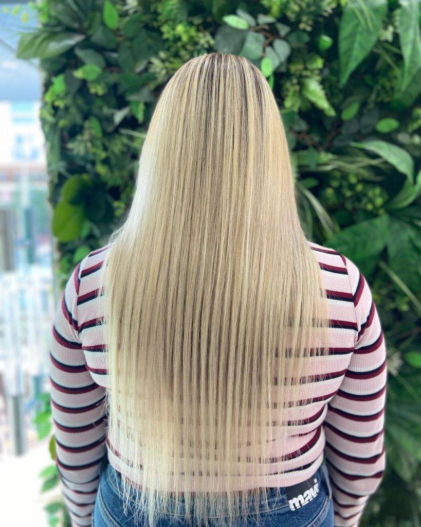 straight ombre hairstyle 201 Dark Brown to light brown ombre straight hair | Image of Pictures of ombre colors Pictures of ombre colors | Ombre hair straight medium length Straight Ombre Hairstyles