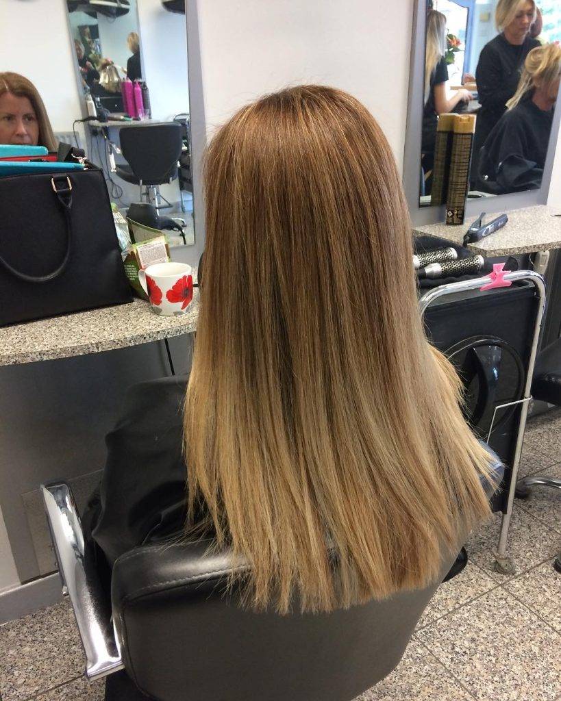 straight ombre hairstyle 21 Dark Brown to light brown ombre straight hair | Image of Pictures of ombre colors Pictures of ombre colors | Ombre hair straight medium length Straight Ombre Hairstyles