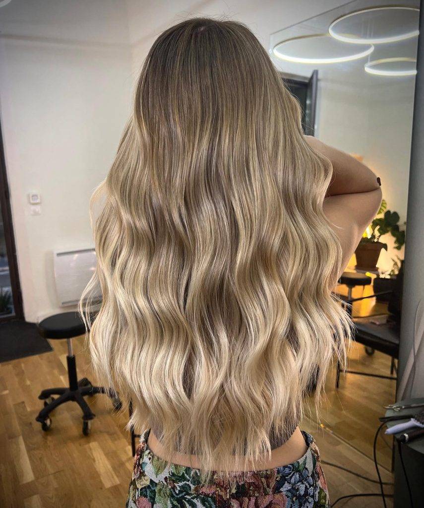 straight ombre hairstyle 36 Dark Brown to light brown ombre straight hair | Image of Pictures of ombre colors Pictures of ombre colors | Ombre hair straight medium length Straight Ombre Hairstyles