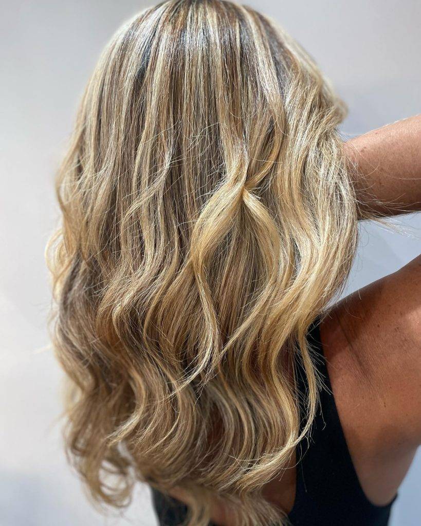 straight ombre hairstyle 61 Dark Brown to light brown ombre straight hair | Image of Pictures of ombre colors Pictures of ombre colors | Ombre hair straight medium length Straight Ombre Hairstyles