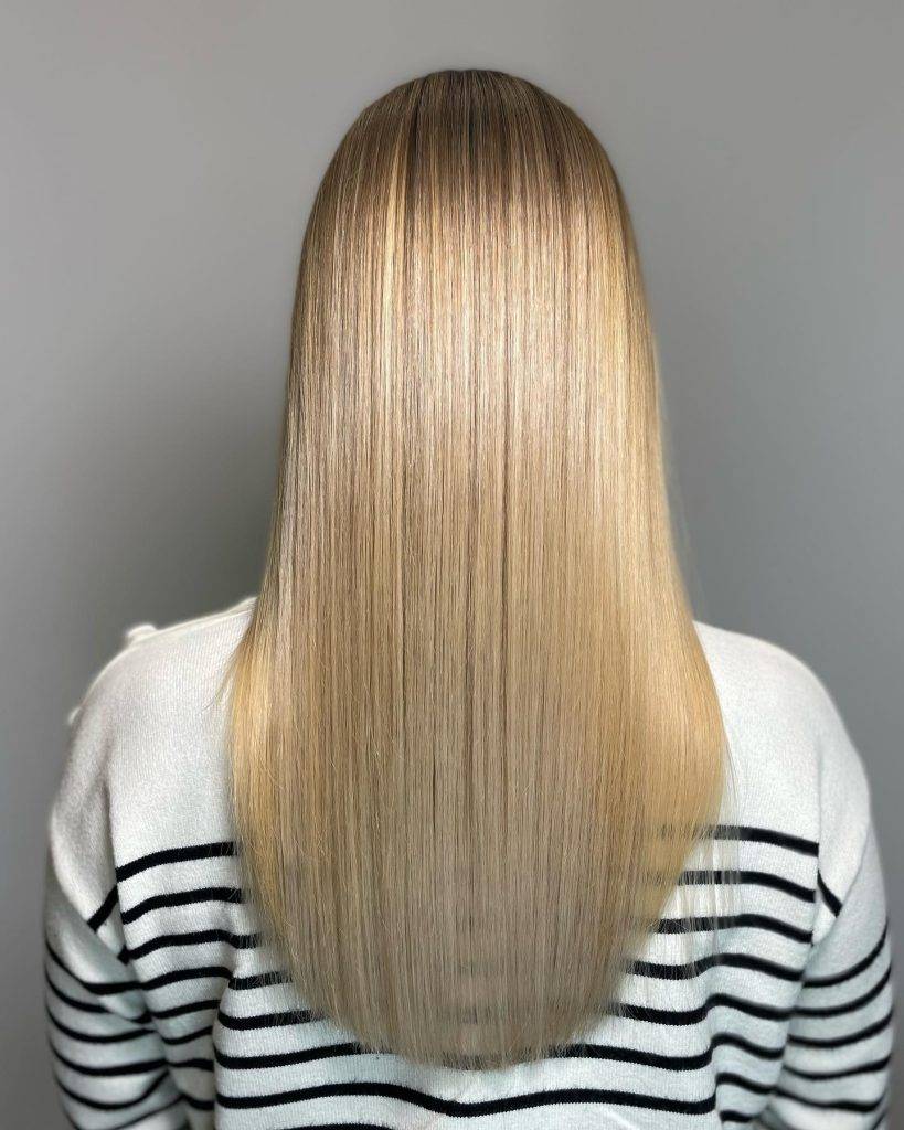 straight ombre hairstyle 82 Dark Brown to light brown ombre straight hair | Image of Pictures of ombre colors Pictures of ombre colors | Ombre hair straight medium length Straight Ombre Hairstyles
