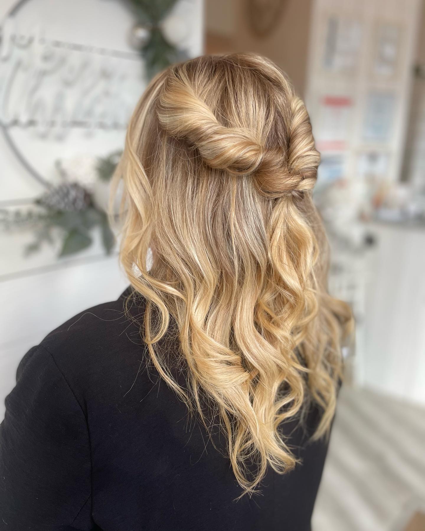 updos for long hairs 36 Casual updos for long hair | Elegant updos for long hair | long hair hairstyle Updos for Long Hair