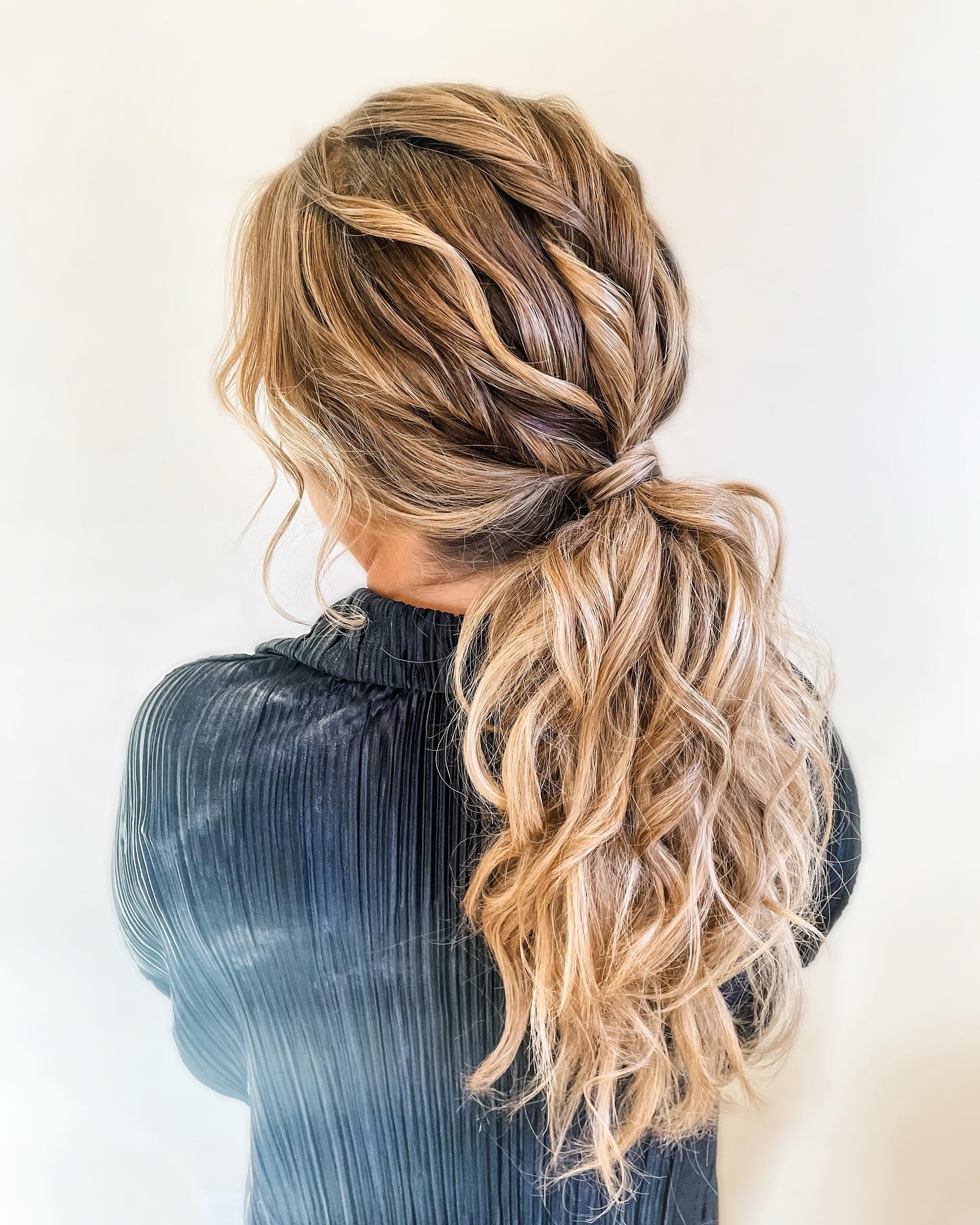 updos for long hairs 59 Casual updos for long hair | Elegant updos for long hair | long hair hairstyle Updos for Long Hair