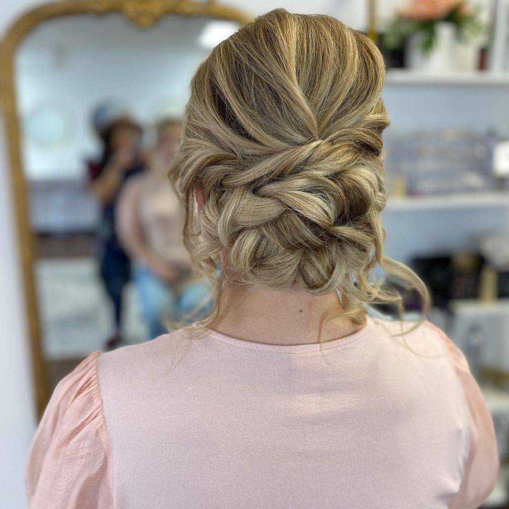updos for short hairs 139 Casual updos for short hair | Easy summer updos for short hair | Updos for short bobbed hair Updos for Short Hair