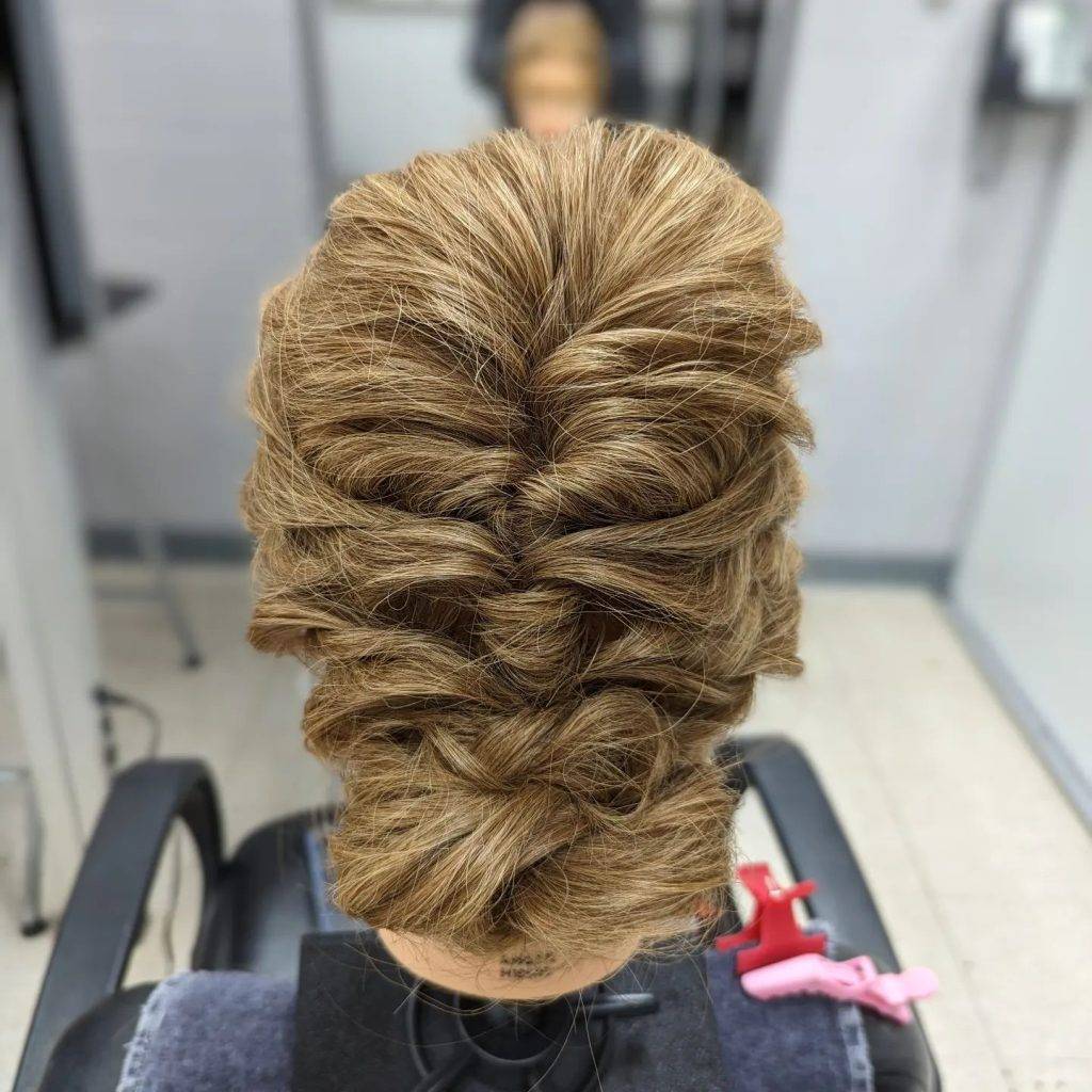 updos for short hairs 174 Casual updos for short hair | Easy summer updos for short hair | Updos for short bobbed hair Updos for Short Hair