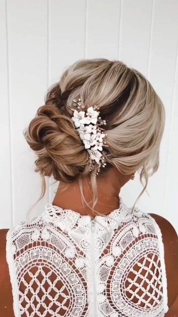updos for short hairs 22 Casual updos for short hair | Easy summer updos for short hair | Updos for short bobbed hair Updos for Short Hair
