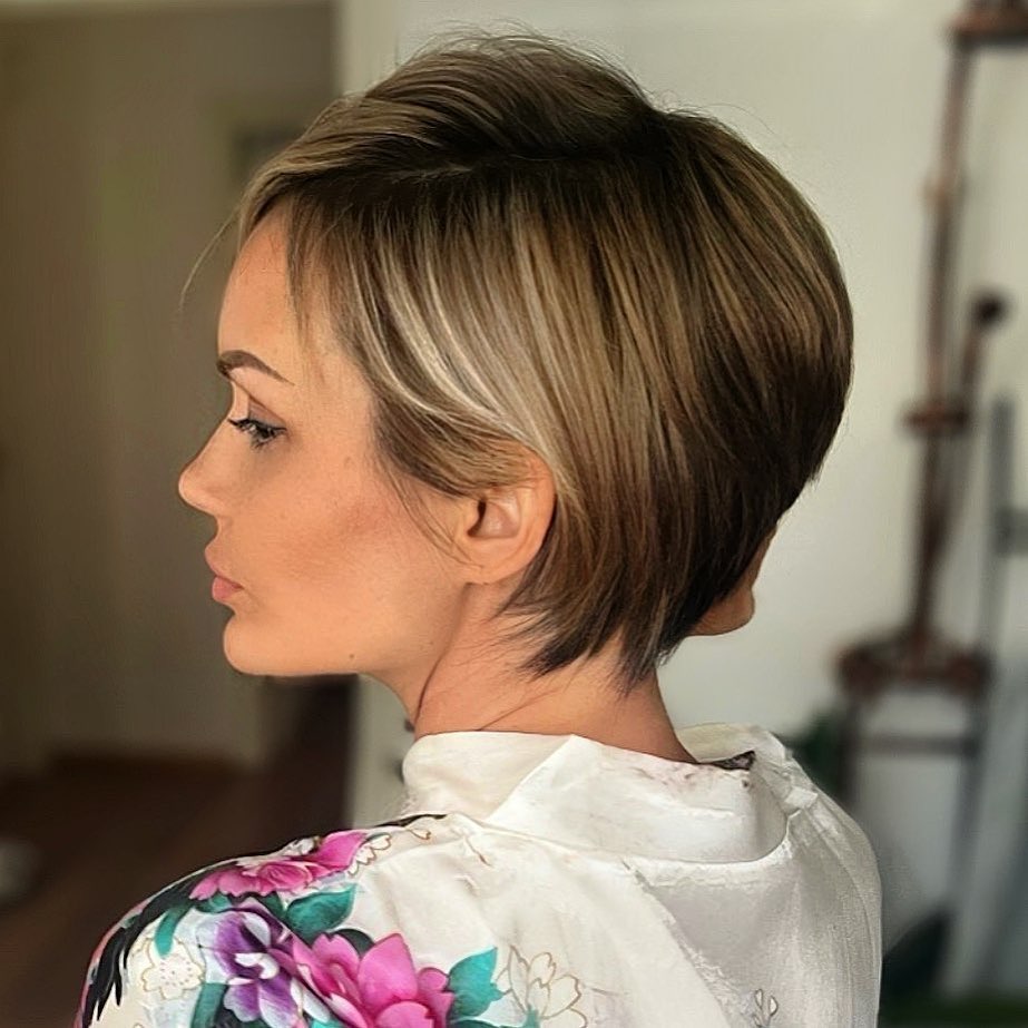 Jaw length 127 Chin length hair with layers | Jaw length hairstyle | Jaw-length bob Jaw Length Hairstyles for Women
