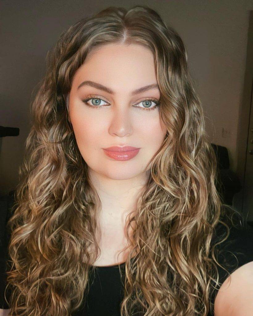Long Hairstyles for Round Face Shape 47 Haircuts for long hair round face Indian | Hairstyle for round chubby face | Layered haircut for round face Long hairstyles for round face shape