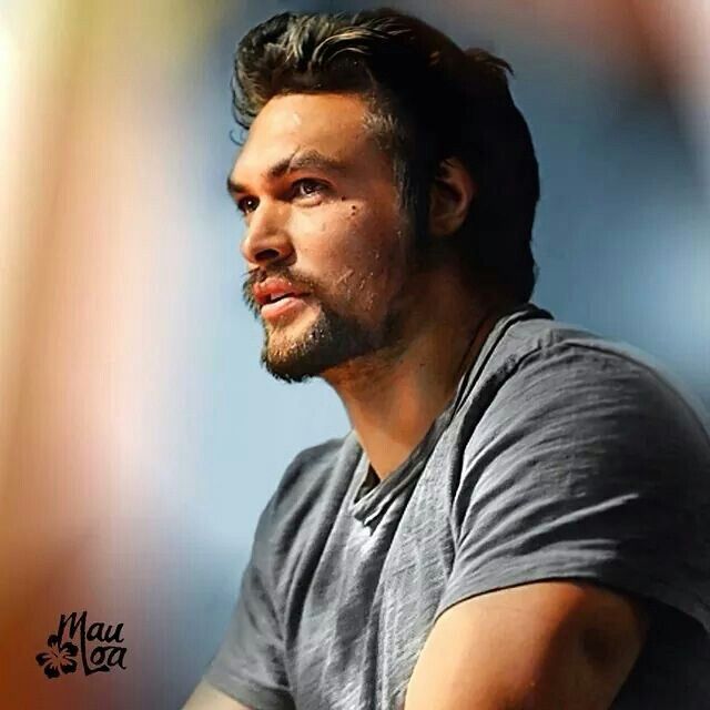 Jason Momoa Hairstyles 73 Jason Momoa hair bun | Jason Momoa hairstyles | Jason Momoa medium hair Jason Momoa Hairstyles