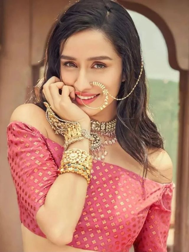 cropped-Shraddha-Kapoor-Hairstyle-31.jpg