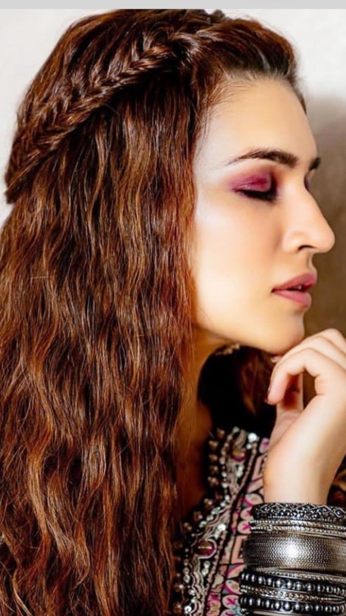 119 Kriti Sanon Hair Looks: Iconic Kriti Sanon Hairstyles 119 Kriti Sanon Hair Looks: Iconic Kriti Sanon Hairstyles