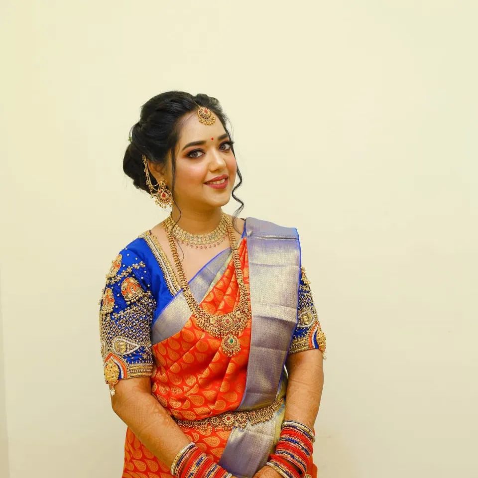 Saree-Hairstyles-101