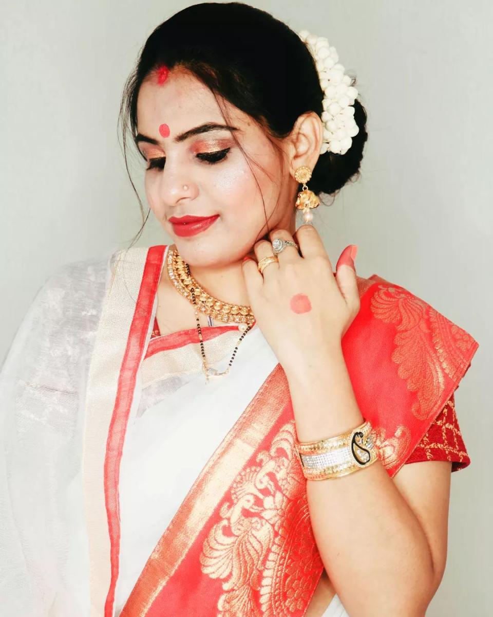 Saree-Hairstyles-107