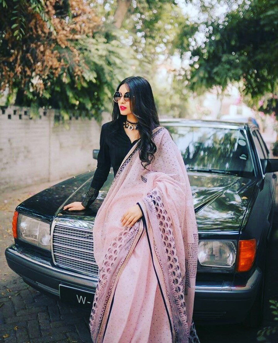 Saree-Hairstyles-108