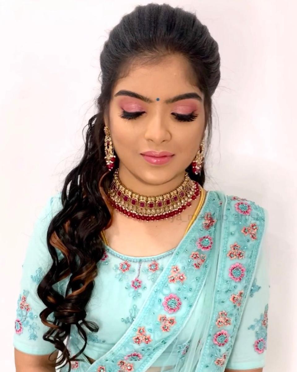 Saree-Hairstyles-110