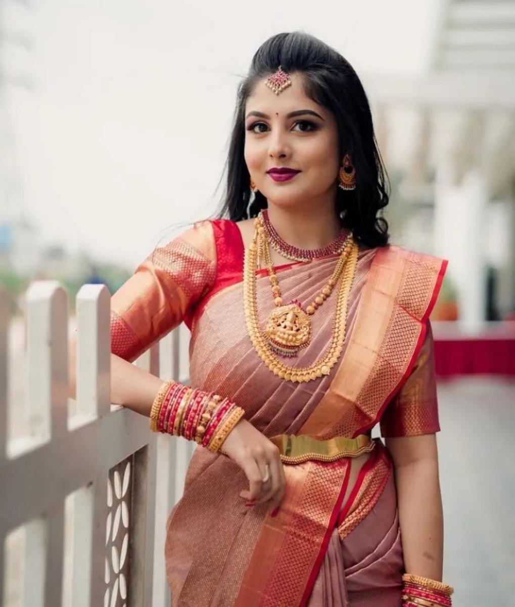 Saree-Hairstyles-133