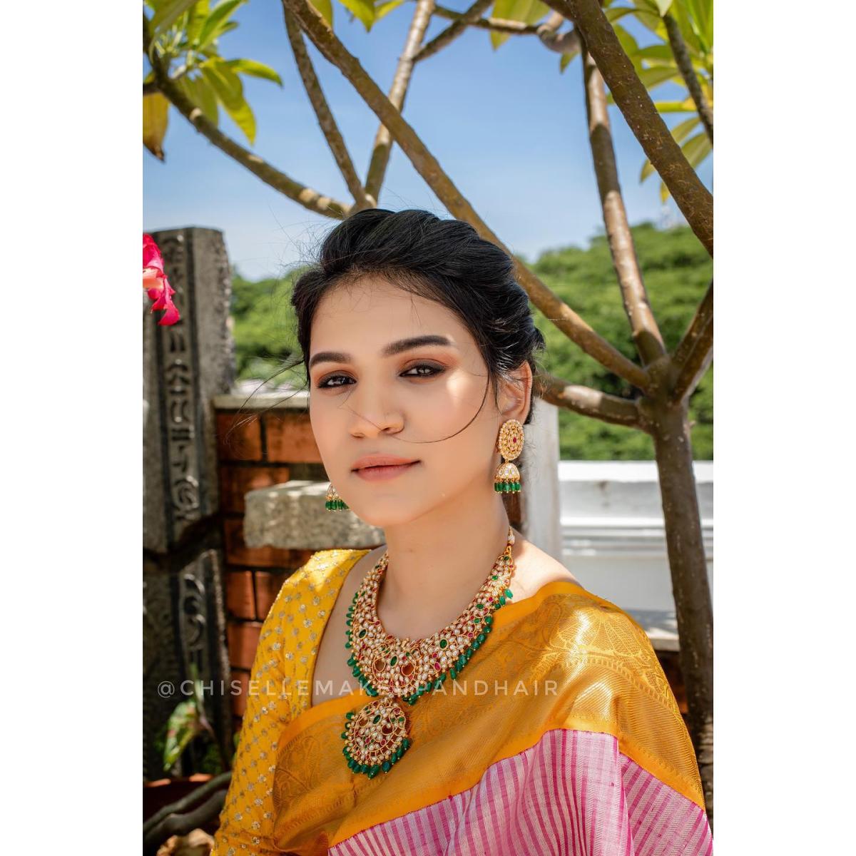 Saree-Hairstyles-149