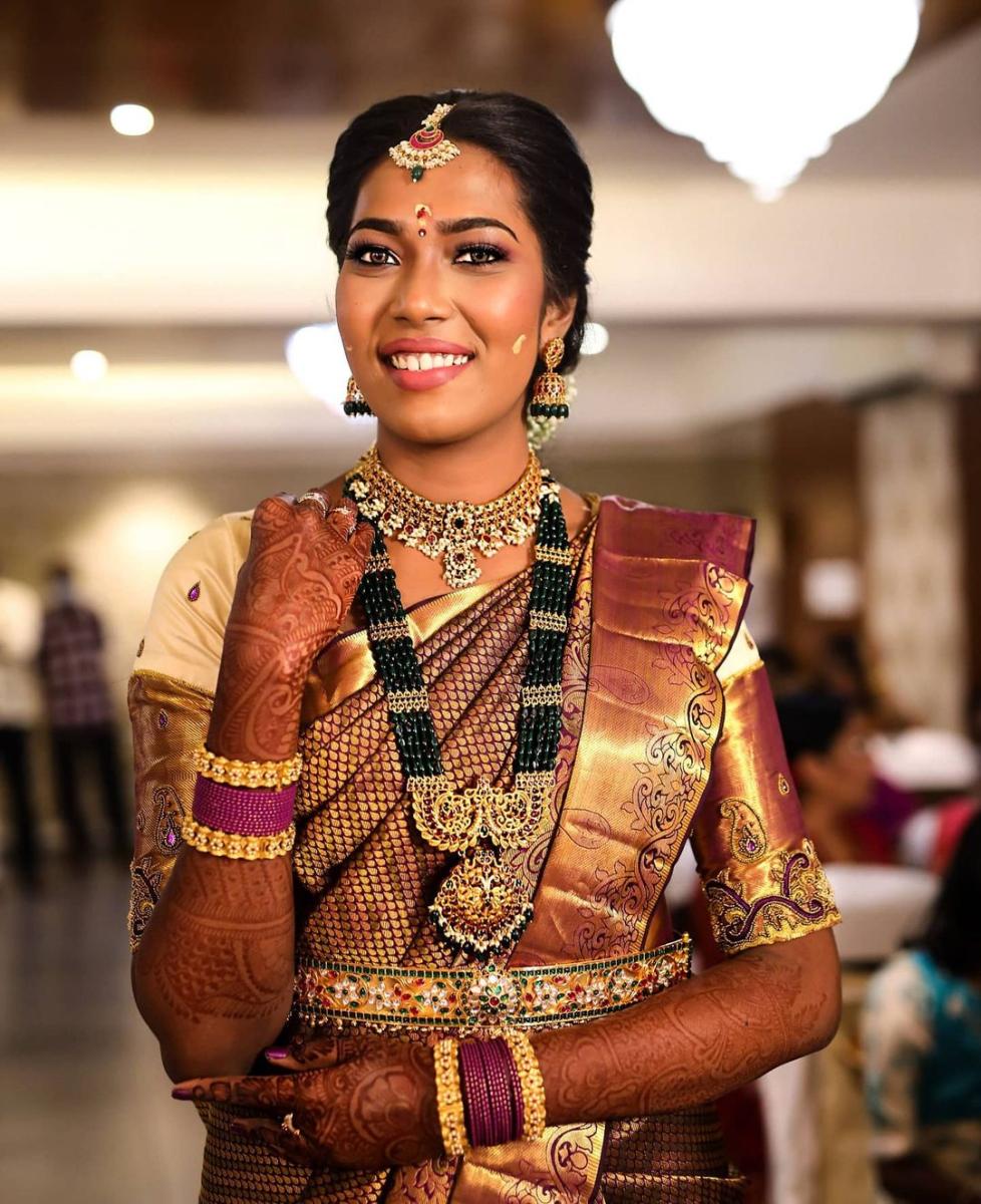 Saree-Hairstyles-166