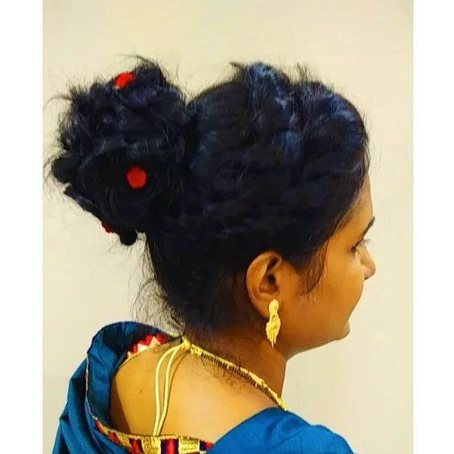 Saree-Hairstyles-179