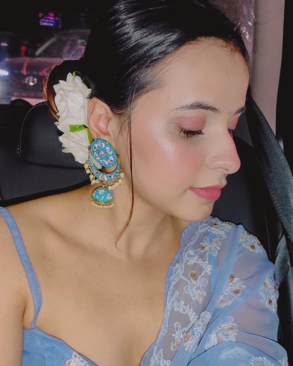 Saree-Hairstyles-180