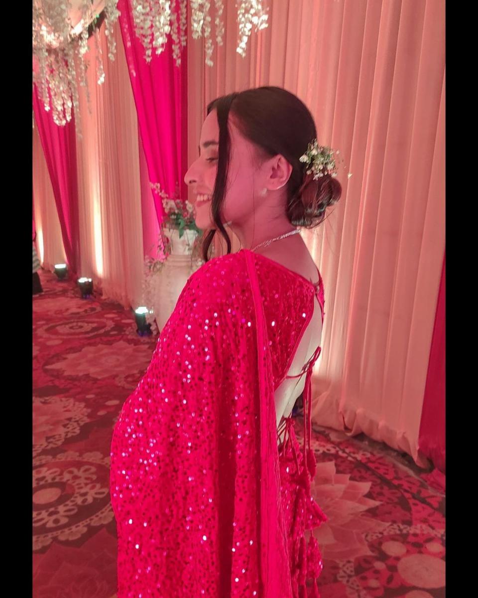 Saree-Hairstyles-181