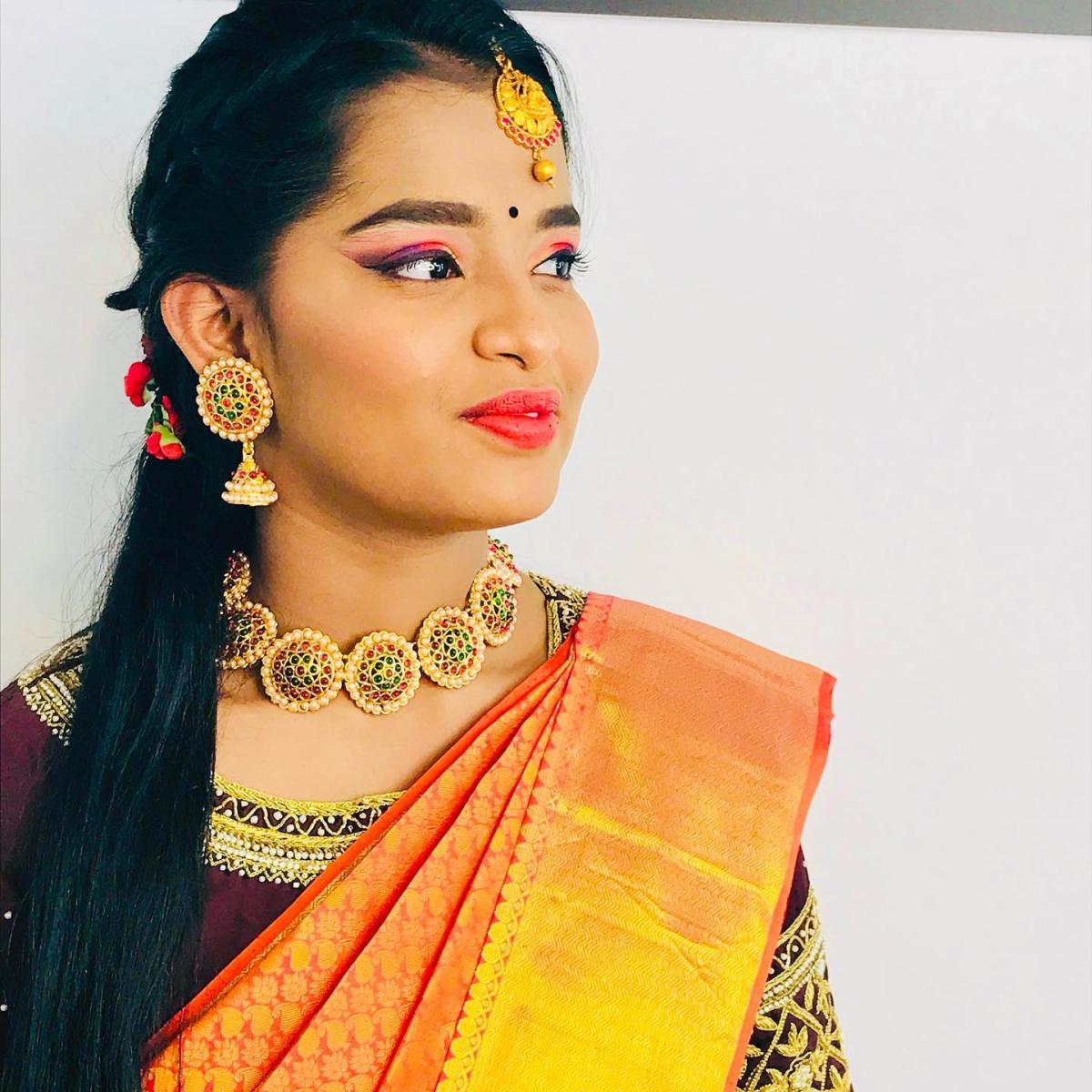 Saree-Hairstyles-183