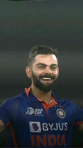 Virat Kohli hairstyle (24)