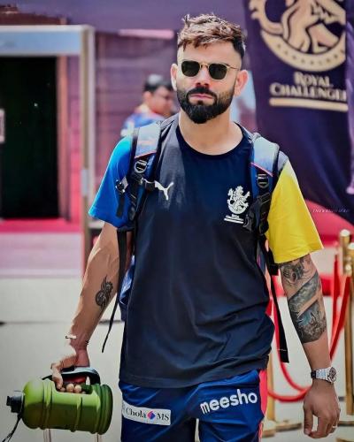 Virat Kohli hairstyle (37)