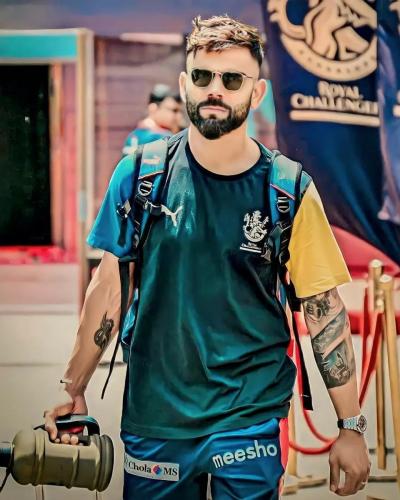 Virat Kohli hairstyle (54)