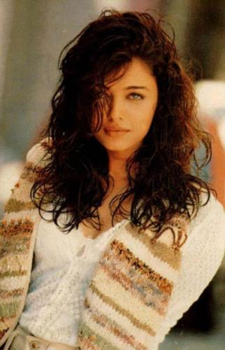 Aishwarya-Rai-Hairstyle-19