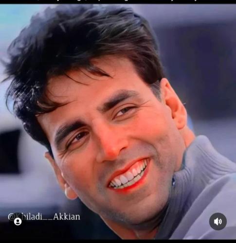 Akshay Kumar hair in young age