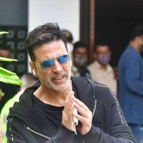 Akshay Kumar's side hairstyle