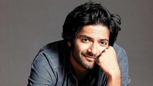 Ali-Fazal-hairstyle-14