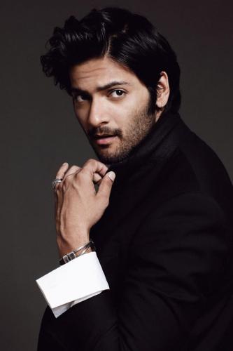 Ali-Fazal-hairstyle-3