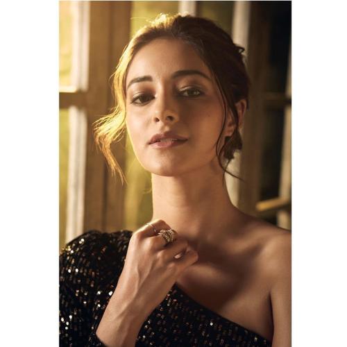 Ananya-Pandey-Hairstyle-14