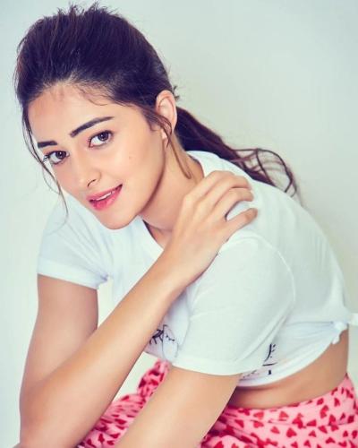 Ananya-Pandey-Hairstyle-27