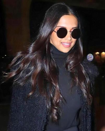 Deepika Padukone's long hair 