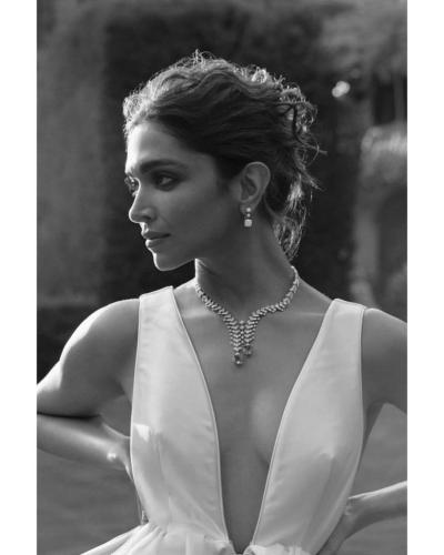 Deepika Padukone's hair ideas for parties